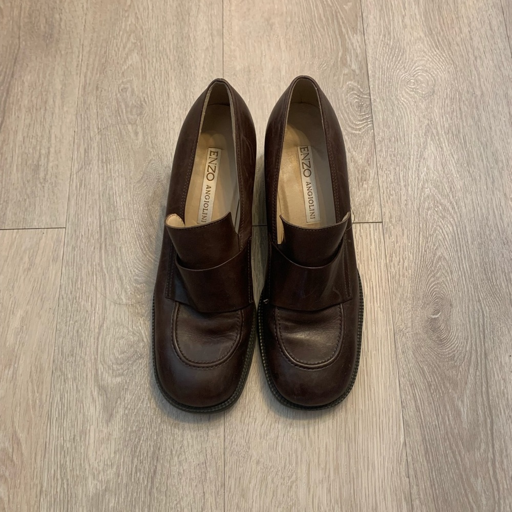 Chunky dark brown vintage heels!